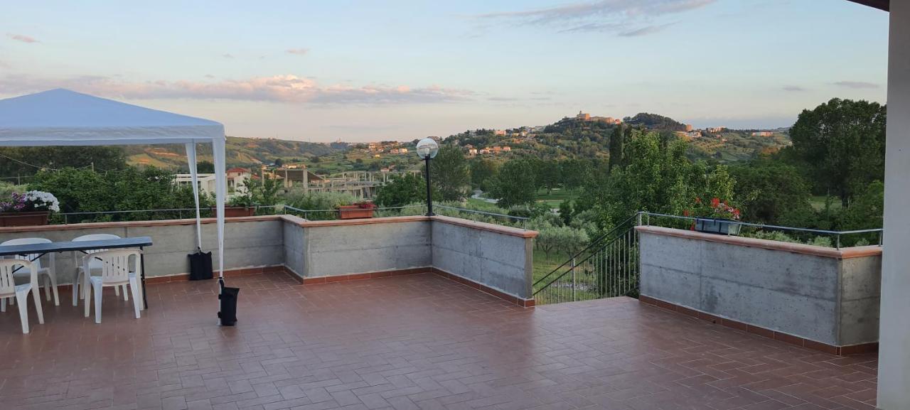 Casa Vacanze Cerreto 3 Miglianico Exterior foto